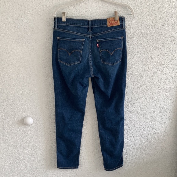 Levis Shaping Skinny Jeans - Picture 2 of 4